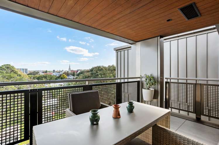 403/74 Victoria Street_5