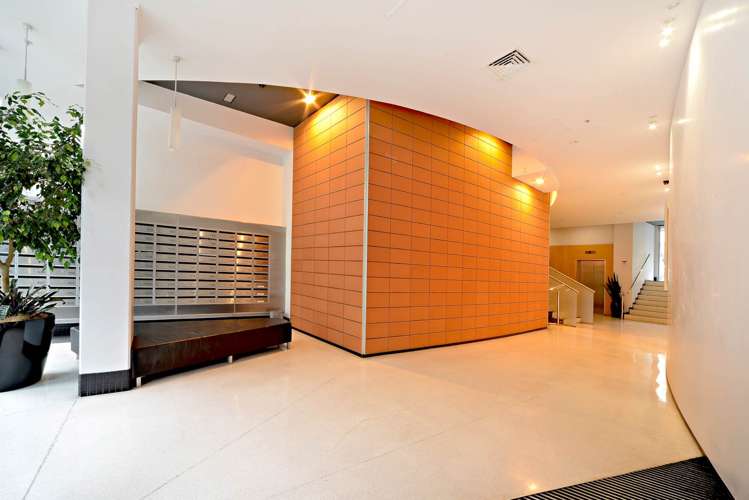 1514/2 Beach Road City Centre_15