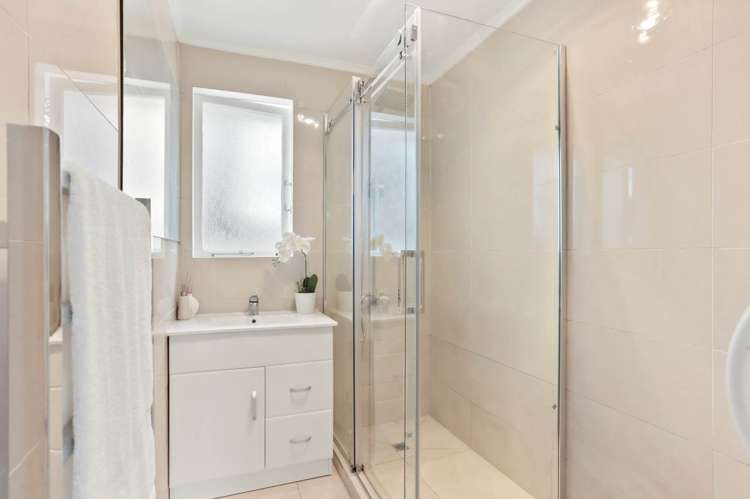 10 Maybelle Place Kelston_13