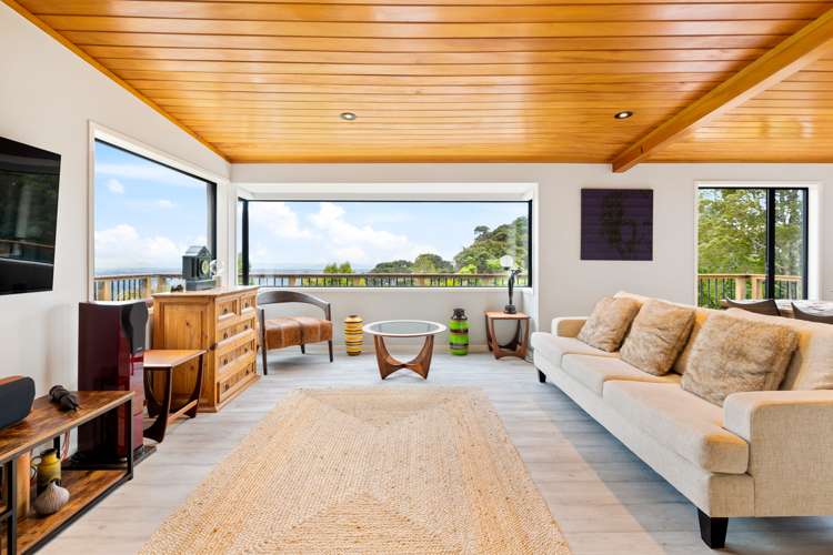 19 Cascade Avenue Waiatarua_12