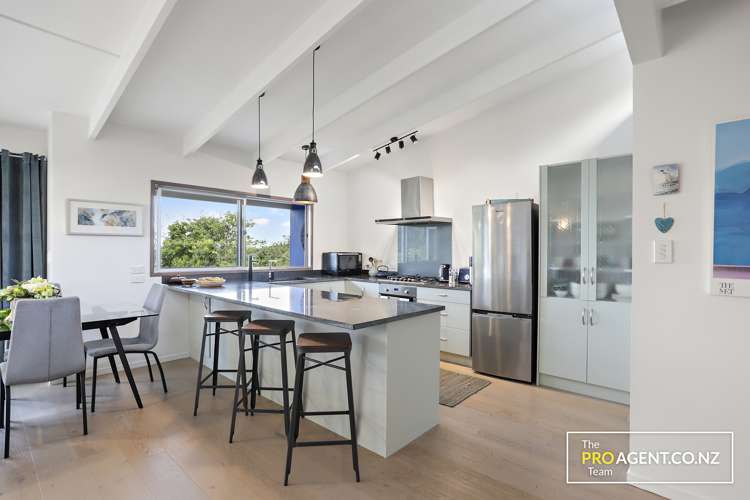 442 Huia Road Laingholm_9