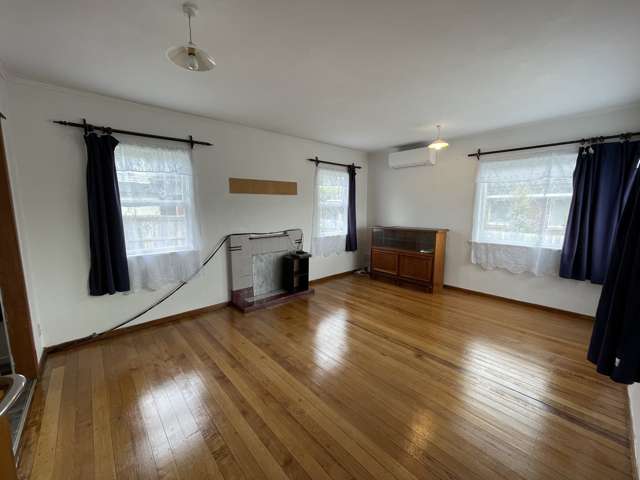 8 Albert Road Kelston_4