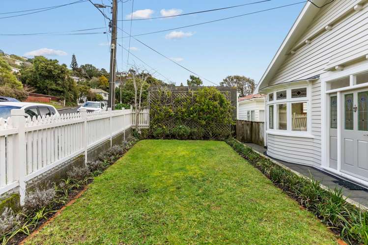 4 Collier Avenue Karori_13