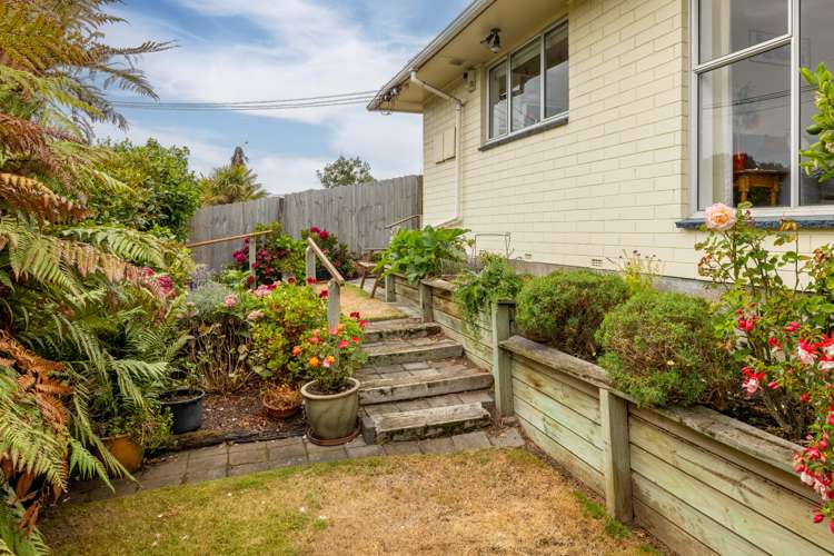 1/57 Beach Road North New Brighton_11