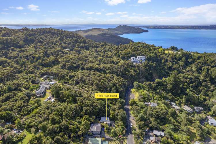 1114 Huia Road Huia_23