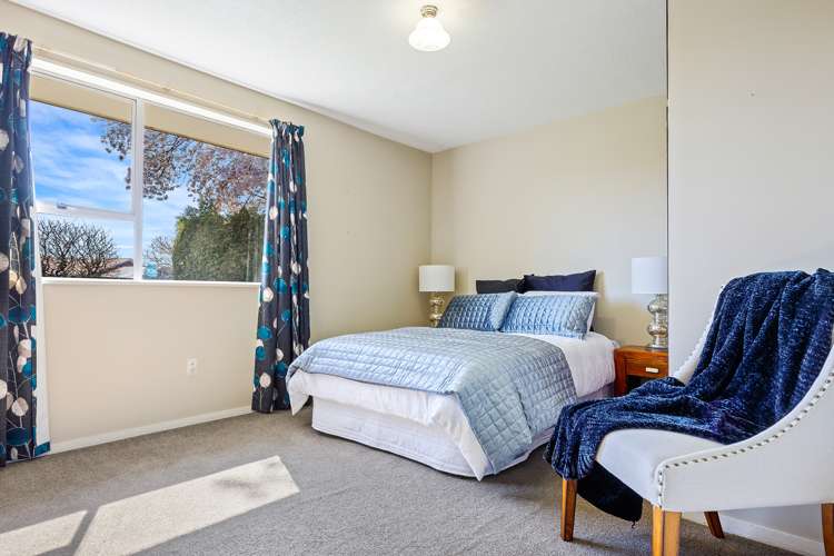 21 Oakley Crescent Hornby_6