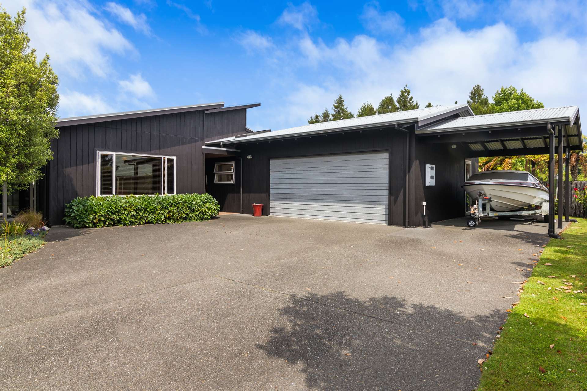 31 Lakemere Way Kinloch_0