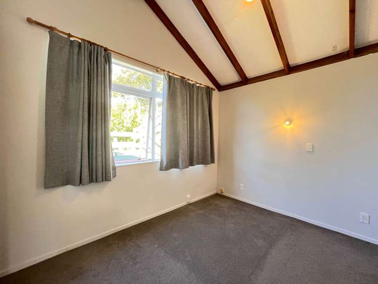 Helicon Place Sunnynook_4