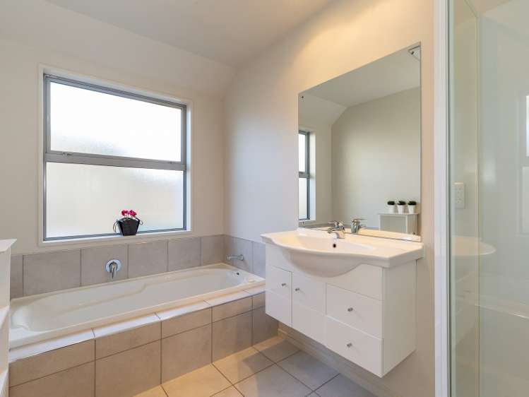 2 Millpark Place Northwood_15