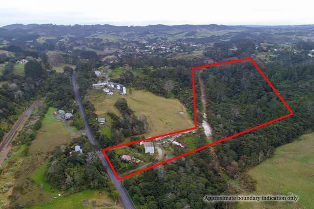 15 Waitakere Road Waitakere_3