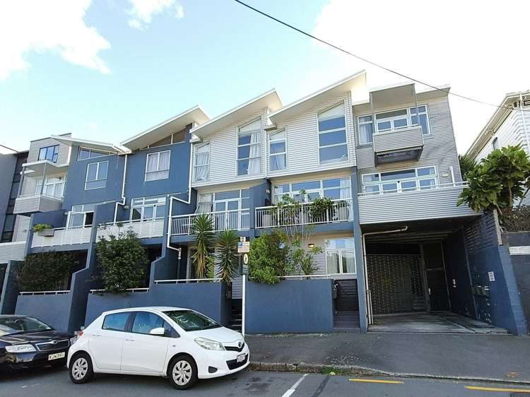 7/24 Hanson Street Mount Cook_11