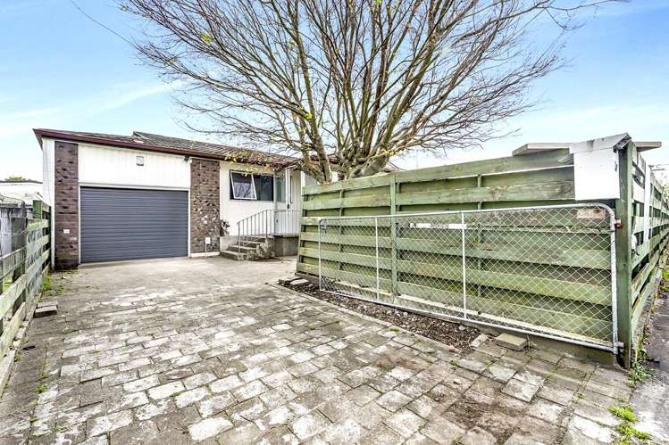 29 Wall Street Nawton_15