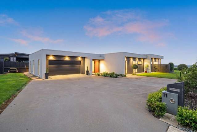 Architectural living with standout views