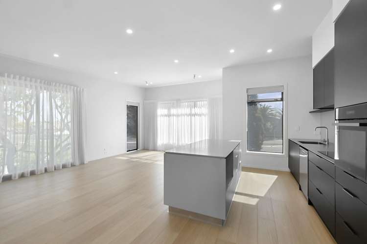 30c Waiwaka Terrace Strandon_3