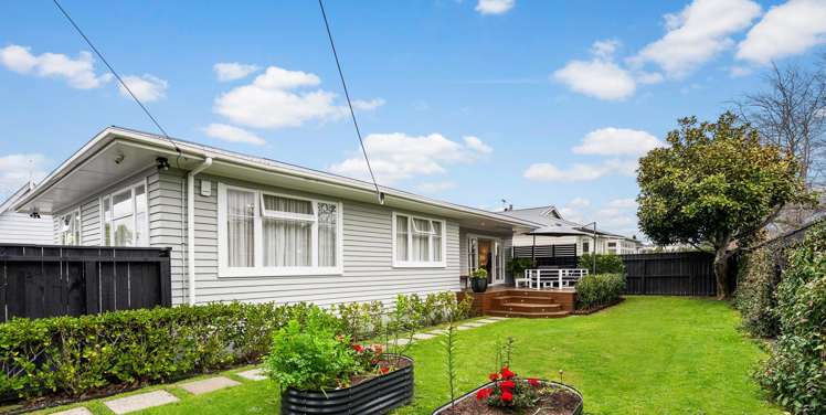 143 Grey Street Onehunga_2