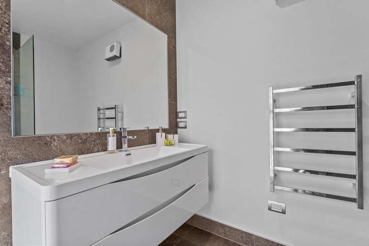 3 Giarni Place Karaka_22