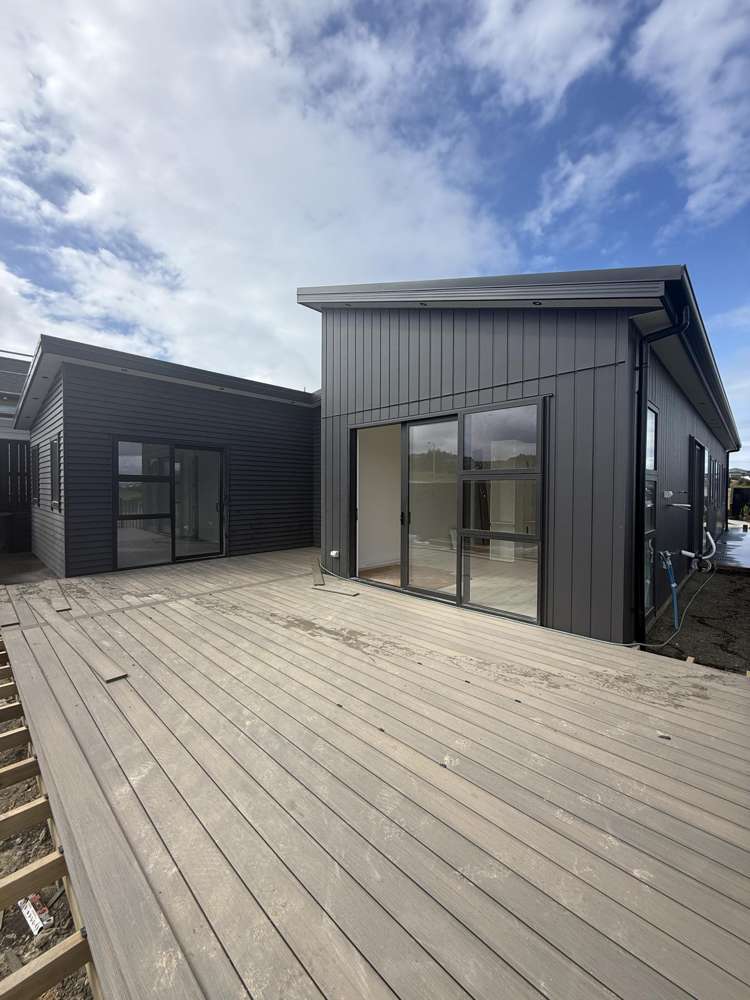 61 Huanui Drive Orewa_5