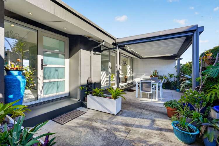 1/64 Seaview Road Castor Bay_41