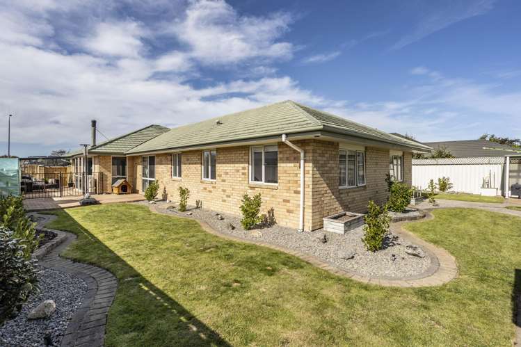 22 Paget Drive Woodend_34