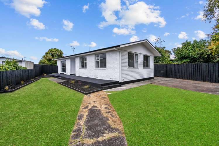 16 Rhonda Avenue Deanwell_5