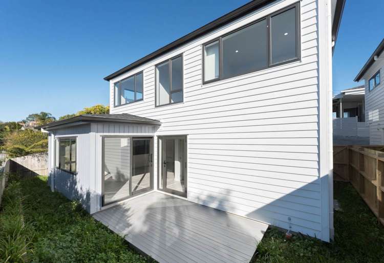 141F Glengarry Road Glen Eden_1