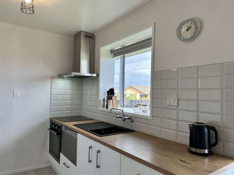 1/345 Burnett Street Ashburton_3