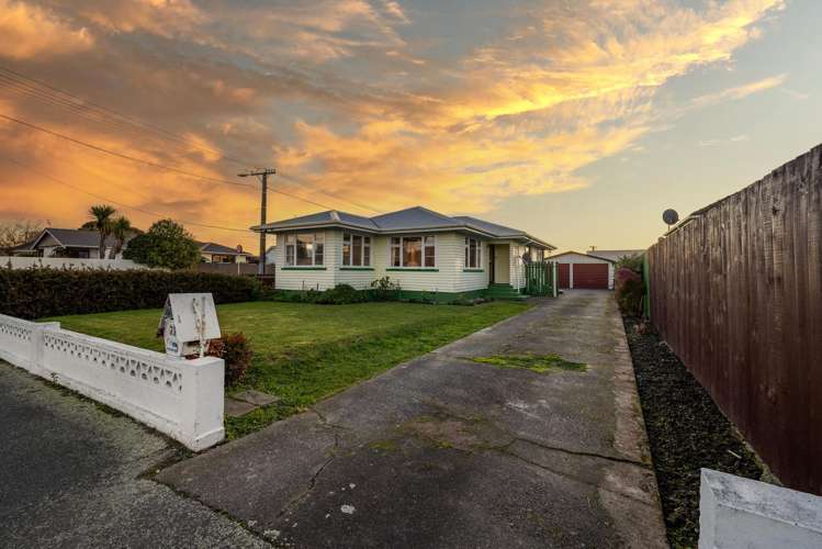 77 Hargood Street Woolston_23