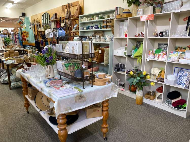 Shop 1/44 Commercial Street Takaka_6