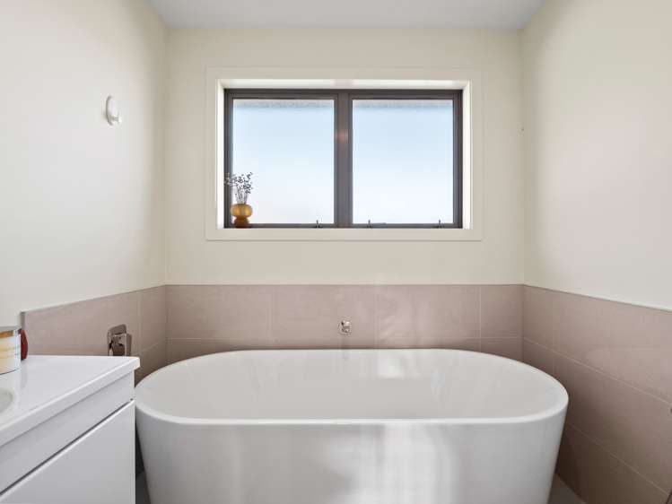 1 Violet Way Lower Shotover_15