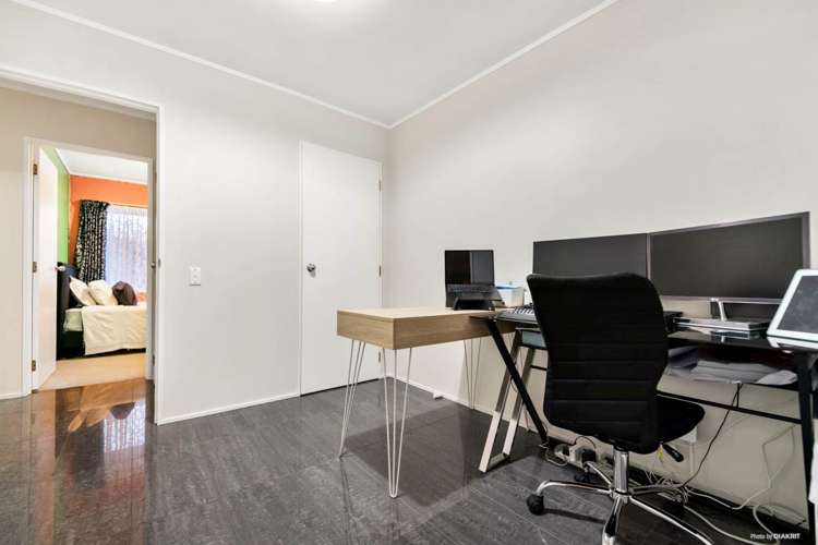 2 Tua Place Favona_17