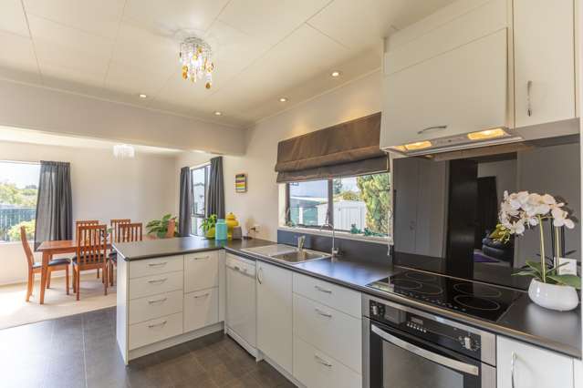 7 Latham Stubbs Crescent Waipawa_2