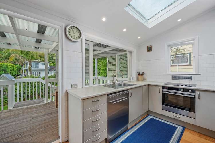 14 Owens Road Devonport_10