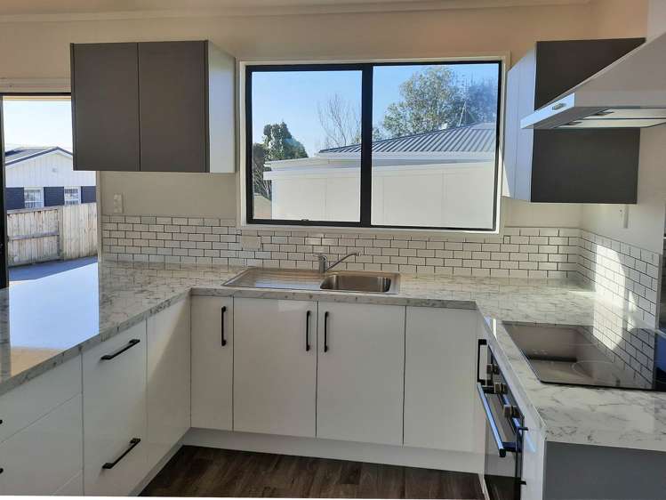 12a Alverstoke Road Parkvale_2