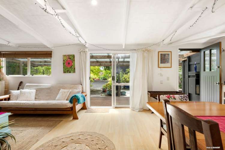 51 Howard Road Orere Point_10