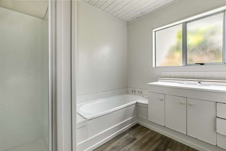 55 Margan Avenue New Lynn_11