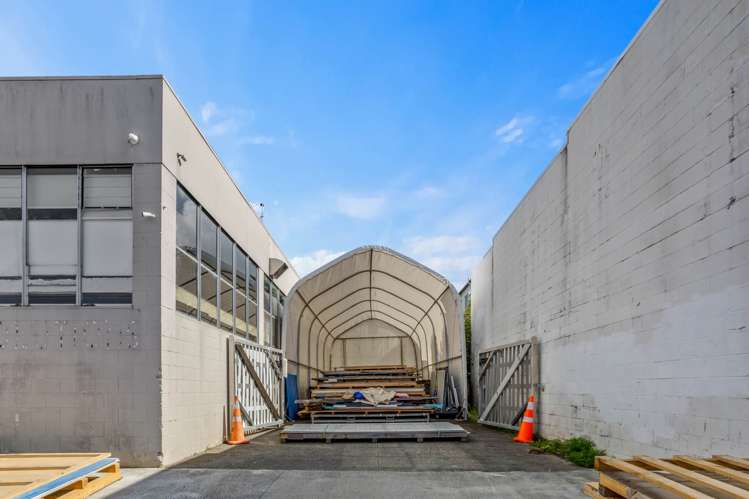 Unit B/70 Ellice Road Wairau Valley_2