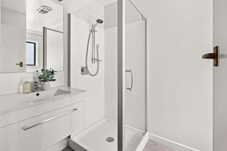 9 Busby Hill Havelock North_15