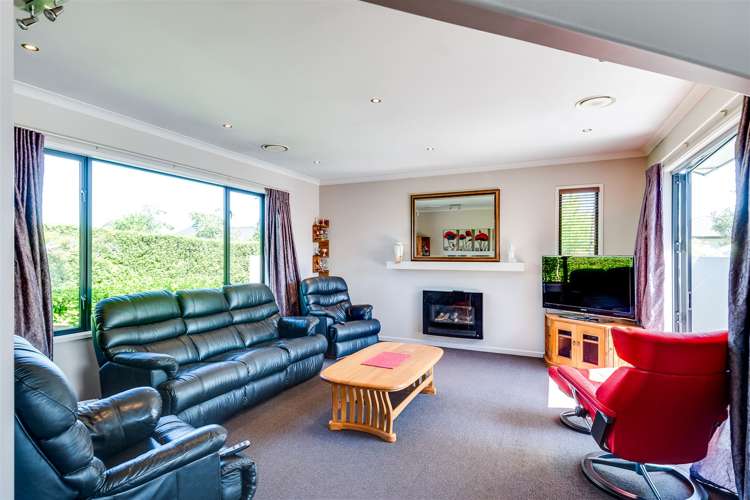 6 Donald Place Frimley_11