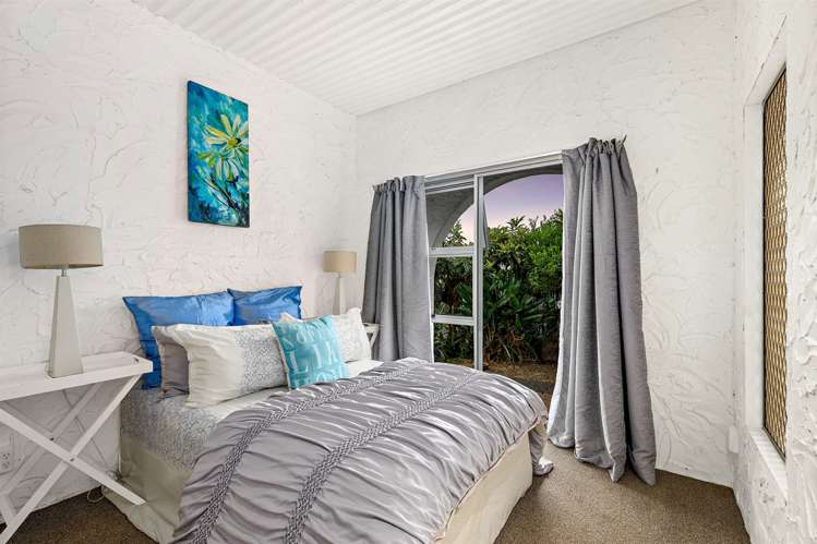 70 Duncansby Road Stanmore Bay_14