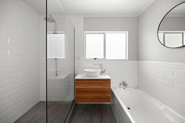  5 Brookbank Place Glenview_5