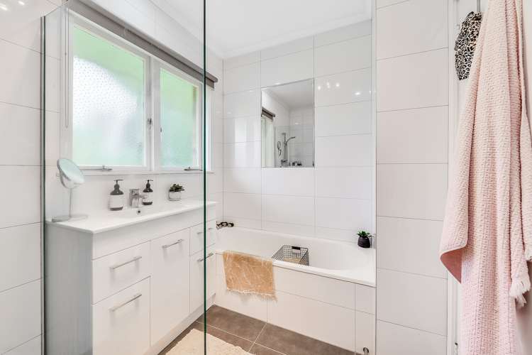 86 Flynn Road Hillcrest_18