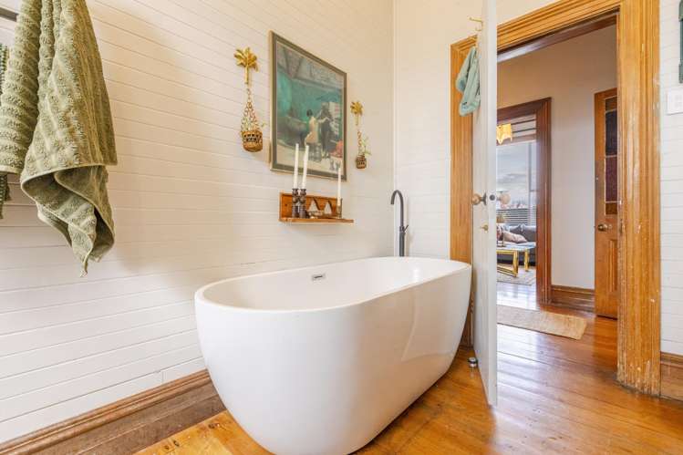 1 Russell Street Otane_13