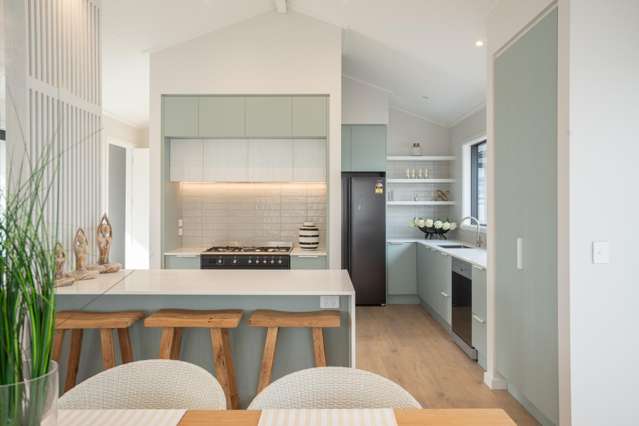 38 Makomako Crescent Wharewaka_3