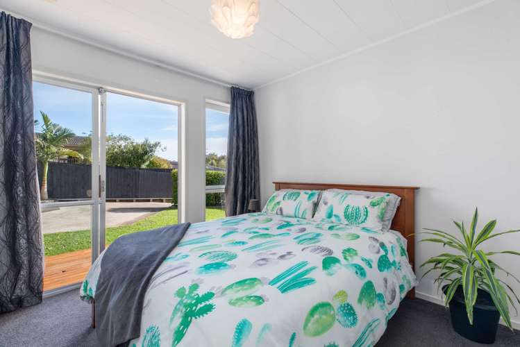 56b Reynella Drive Massey_12