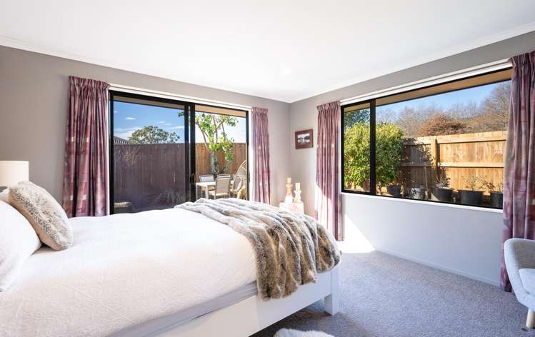 55 Otia Drive Richmond_12