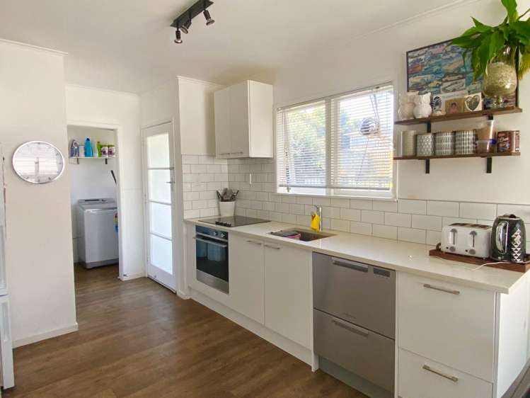 7 Ranger Place Wattle Downs_5