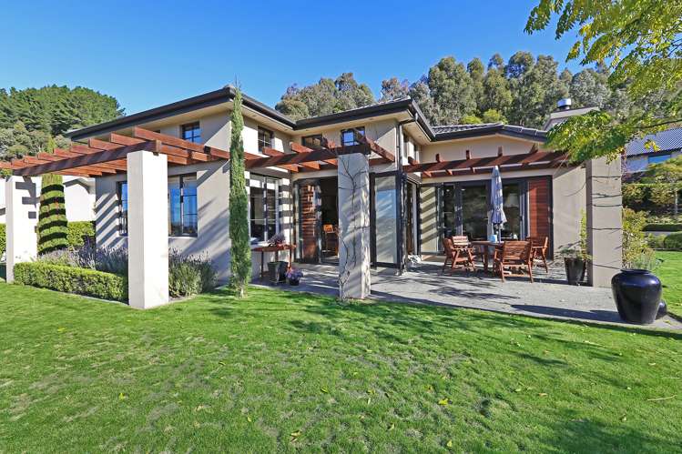 114 Kent Terrace Taradale_17