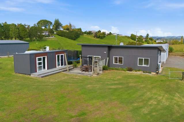 Lifestyle Living Close To Town