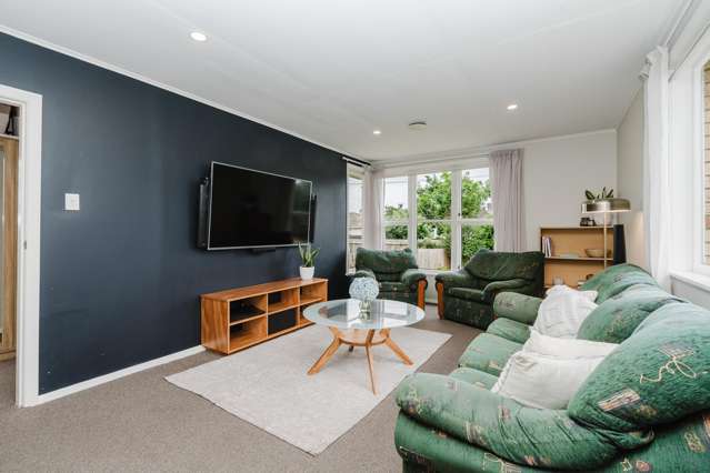 45 Yeats Crescent Fairfield_3