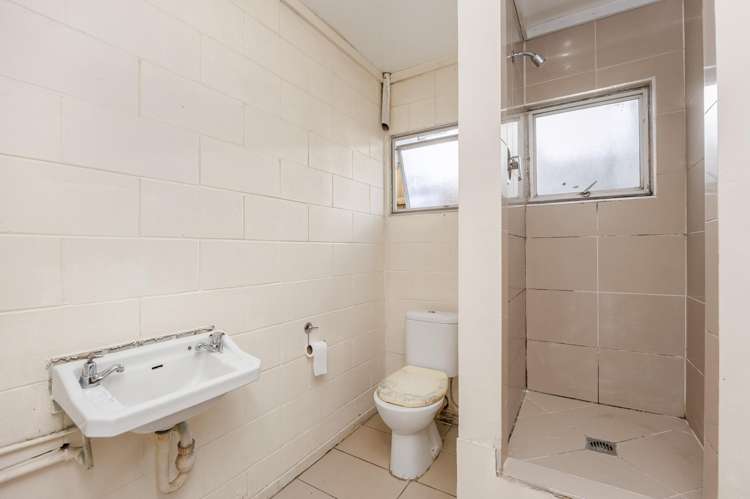 115 Queenstown Road Onehunga_36